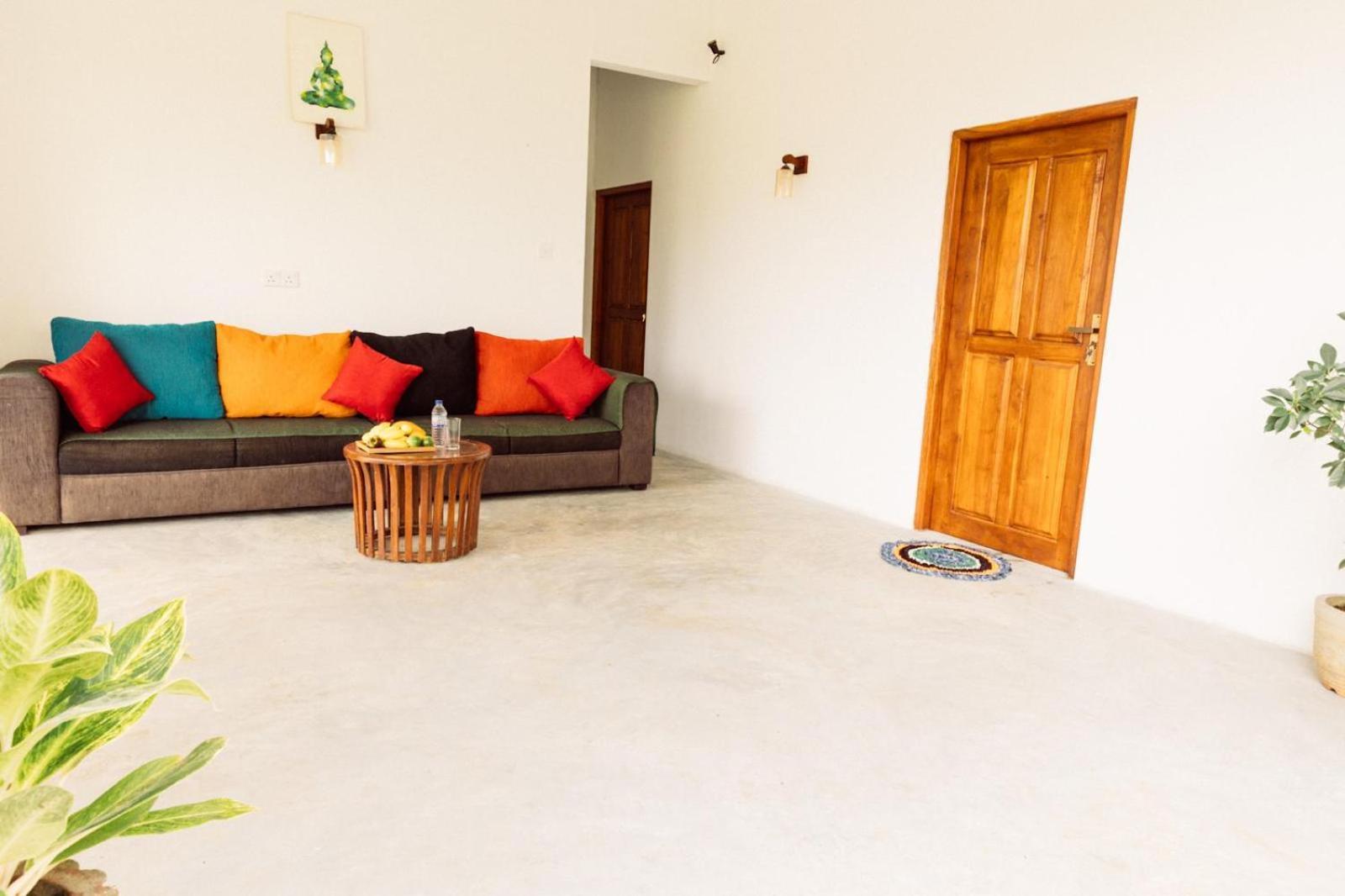Hiriketiya Ladina Homestay Диквелла Экстерьер фото